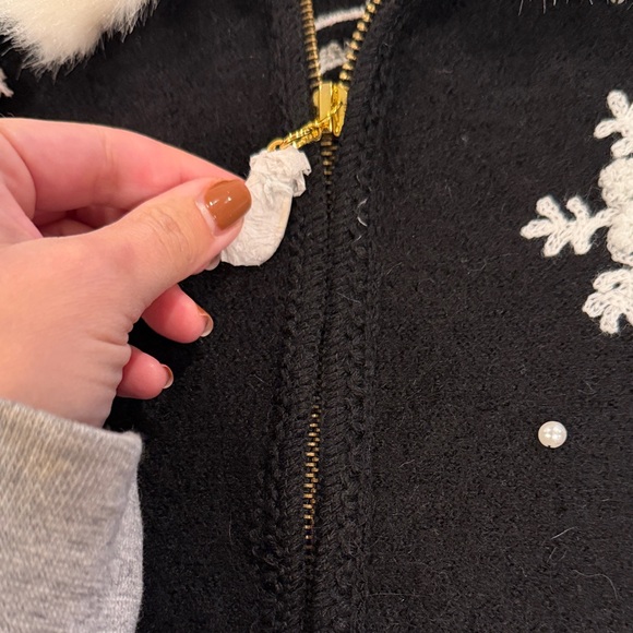 Vintage Lisa International Black Vest with Snowman Design - Picture 5 of 13